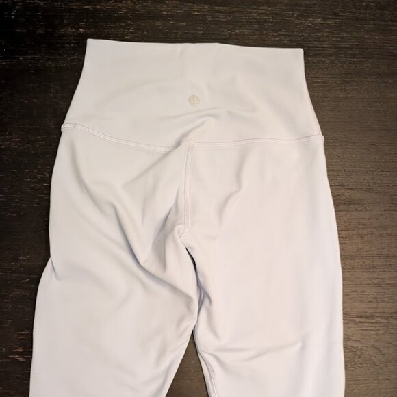⬇️PD⬇️LULULEMON Athletica Bottoms - Picture 4 of 5
